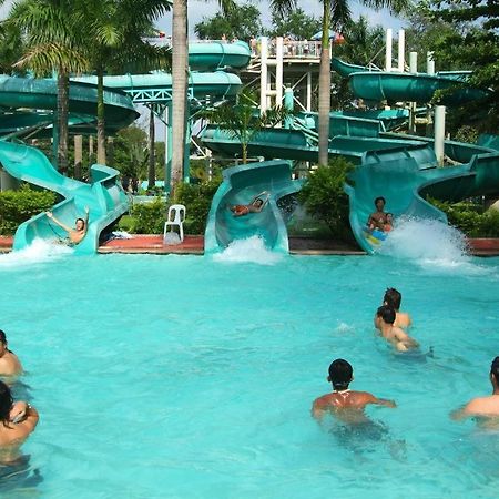Fontana Hotel And Villas - Fontana Hot Spring Leisure Parks Mabalacat Exterior photo