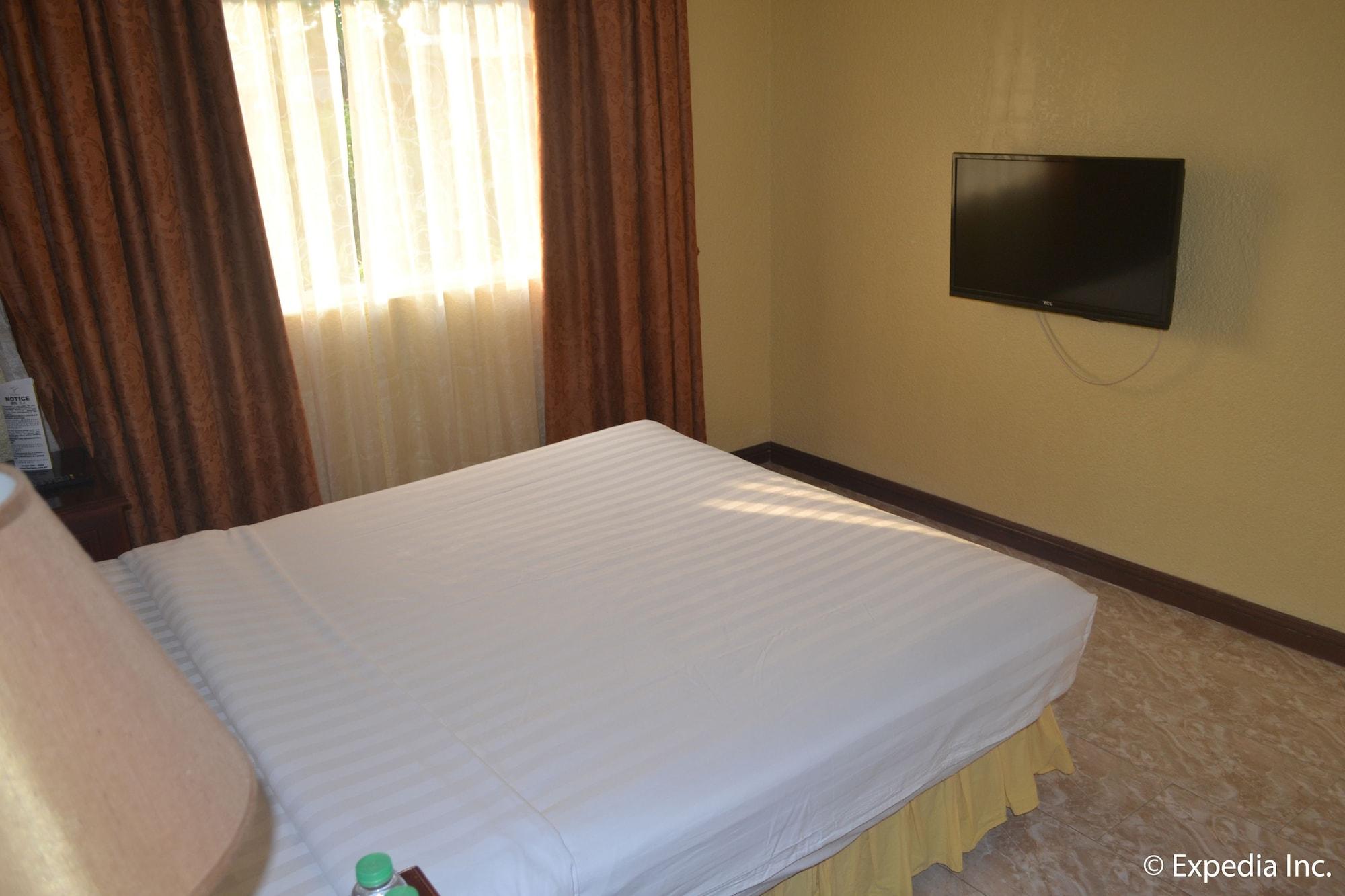 Fontana Hotel And Villas - Fontana Hot Spring Leisure Parks Mabalacat Exterior photo