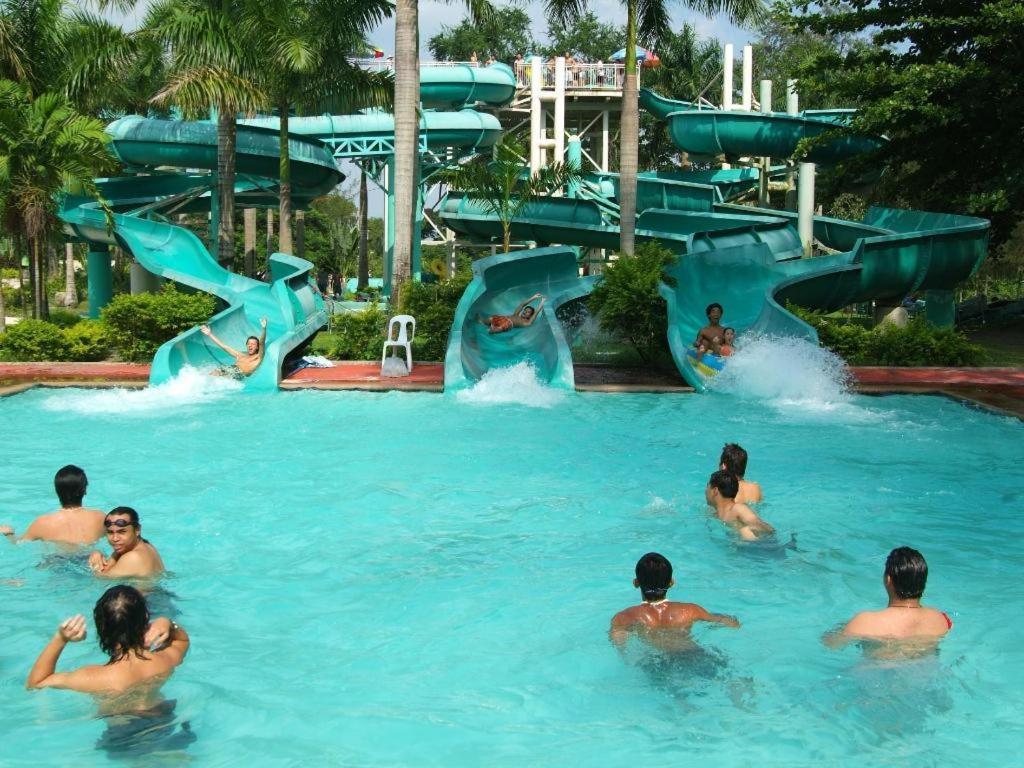 Fontana Hotel And Villas - Fontana Hot Spring Leisure Parks Mabalacat Exterior photo