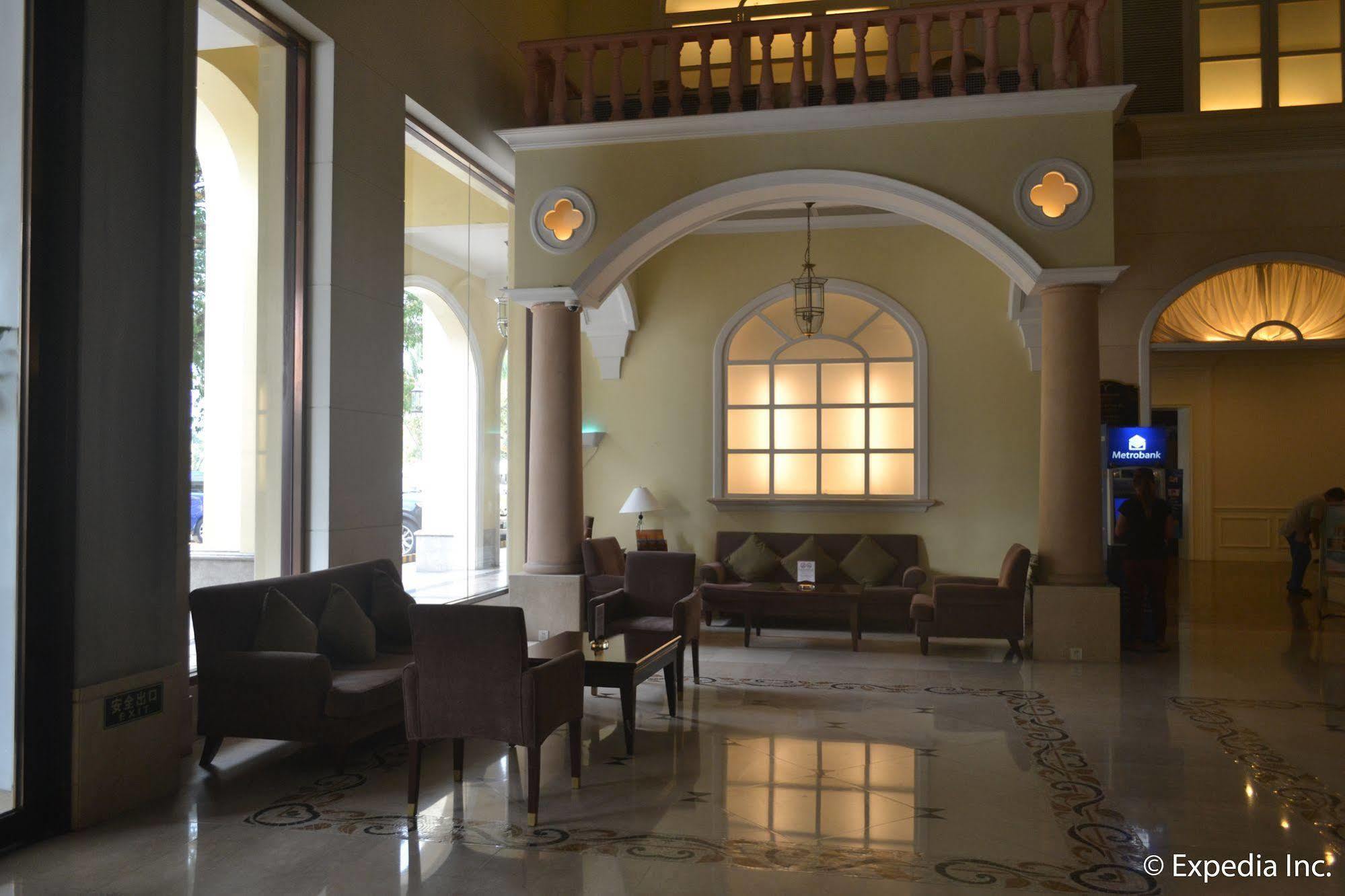 Fontana Hotel And Villas - Fontana Hot Spring Leisure Parks Mabalacat Exterior photo