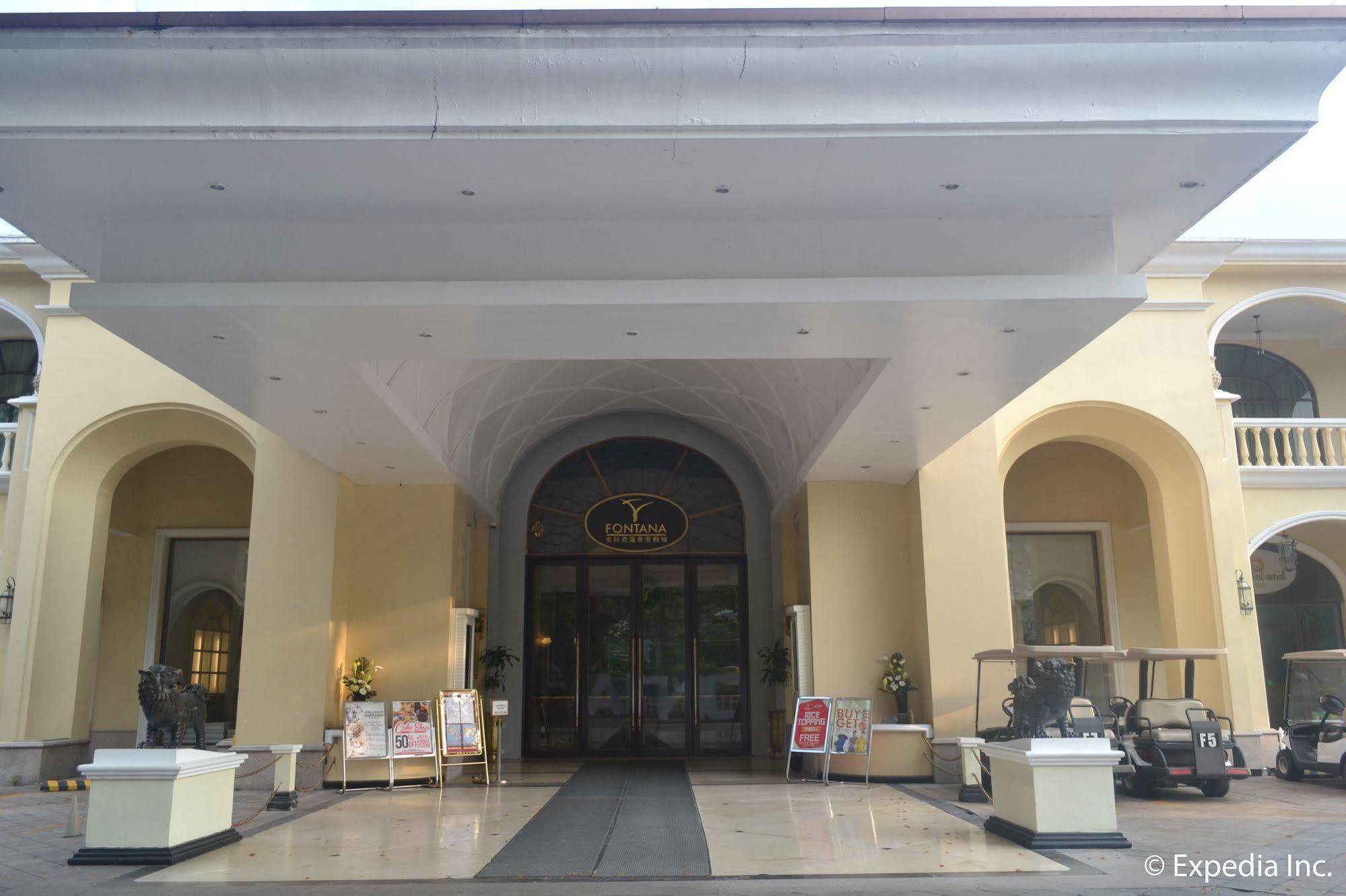 Fontana Hotel And Villas - Fontana Hot Spring Leisure Parks Mabalacat Exterior photo